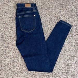 Judy Blue Skinny Fit Buttom Fly Jeans